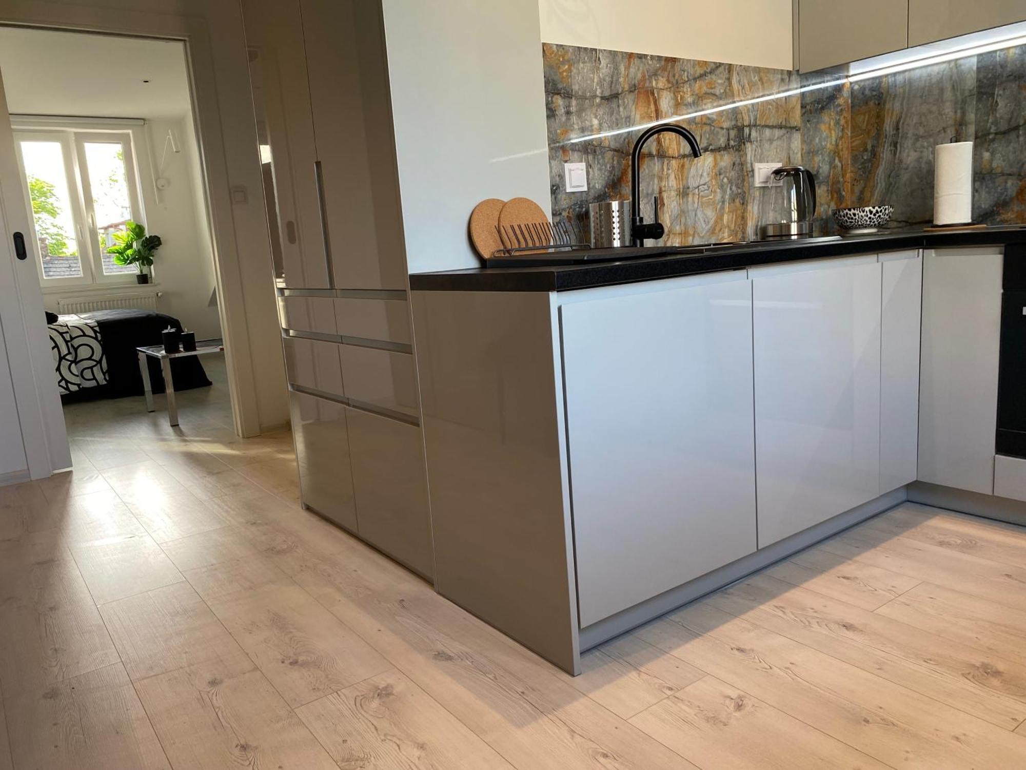 Lovers' Loft Apartment In Krakow - Orawska 7 المظهر الخارجي الصورة