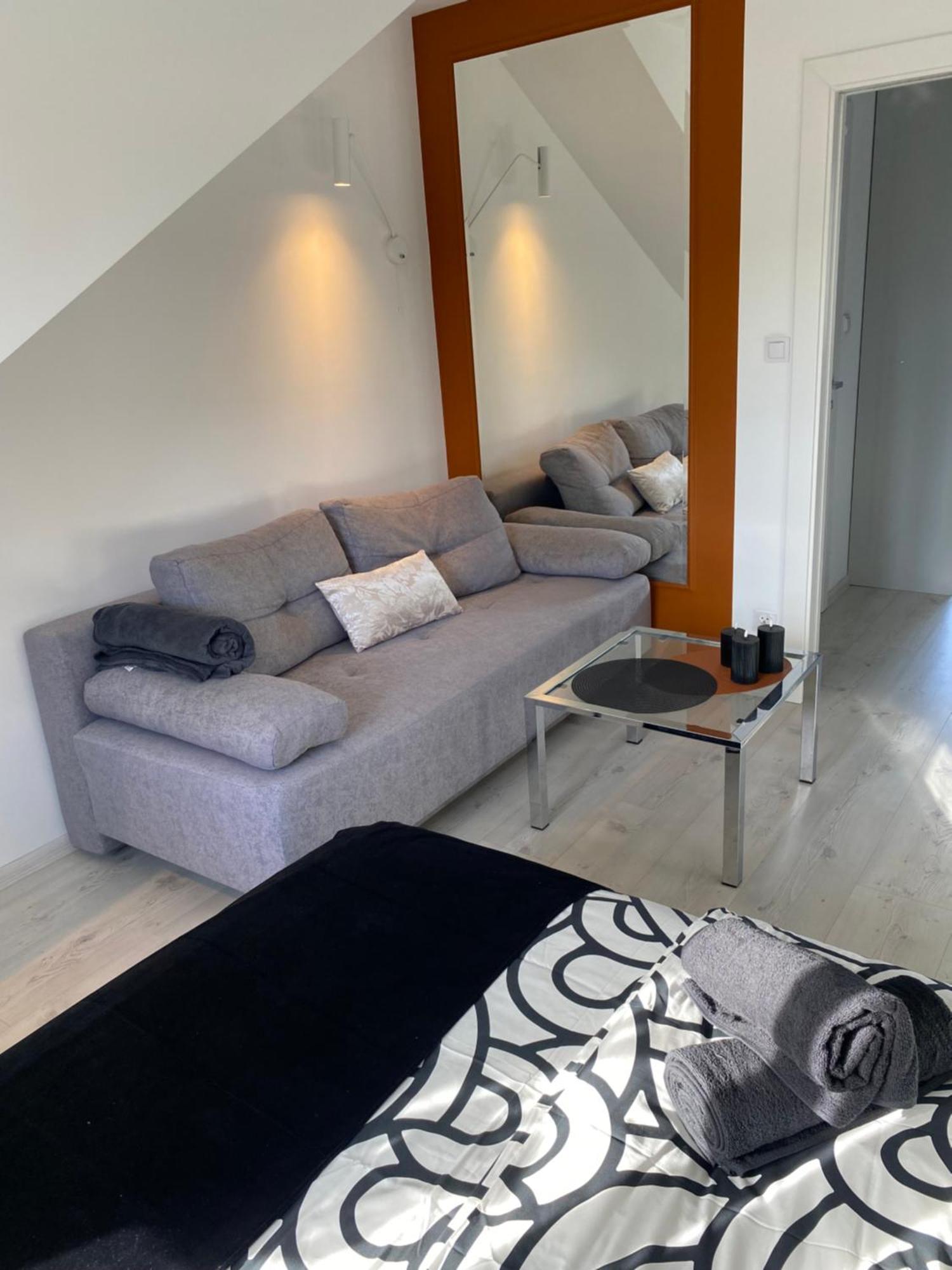 Lovers' Loft Apartment In Krakow - Orawska 7 المظهر الخارجي الصورة
